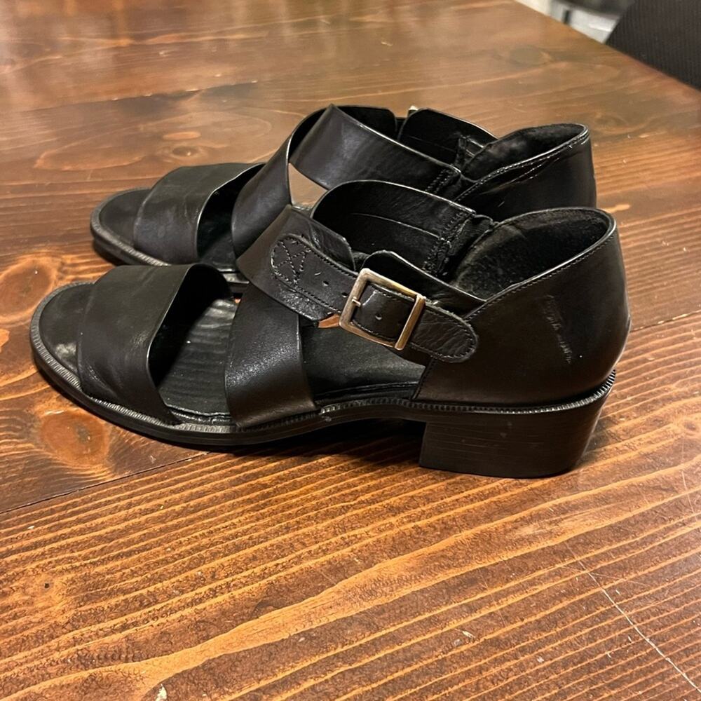 MUNRO American Black Leather Sandals Size 7M - Picture 6 of 7